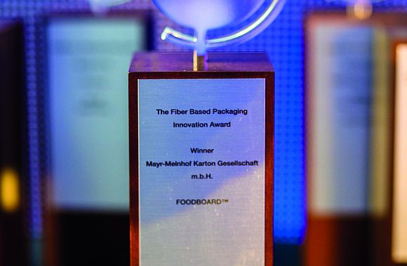 FOODBOARD™ took the prize in the category “Fibre Based Packaging Innovation”.